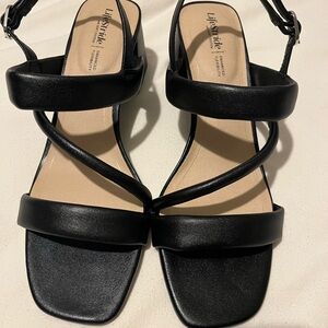 LifeStride womens Celia
 Black Strappy Sandals